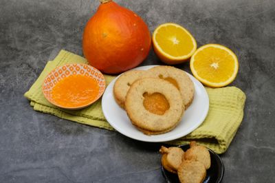 Spitzbuben mit Krbis-Orangen-Marmelade